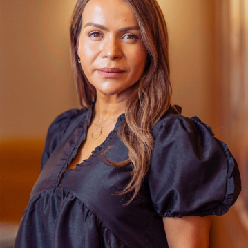 Dr Emelina Ellis